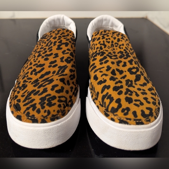 Nike Women's Court Legacy Leopard Print Slip-on Sneakers Size 6 MSRP $70 - Picture 6 of 11
